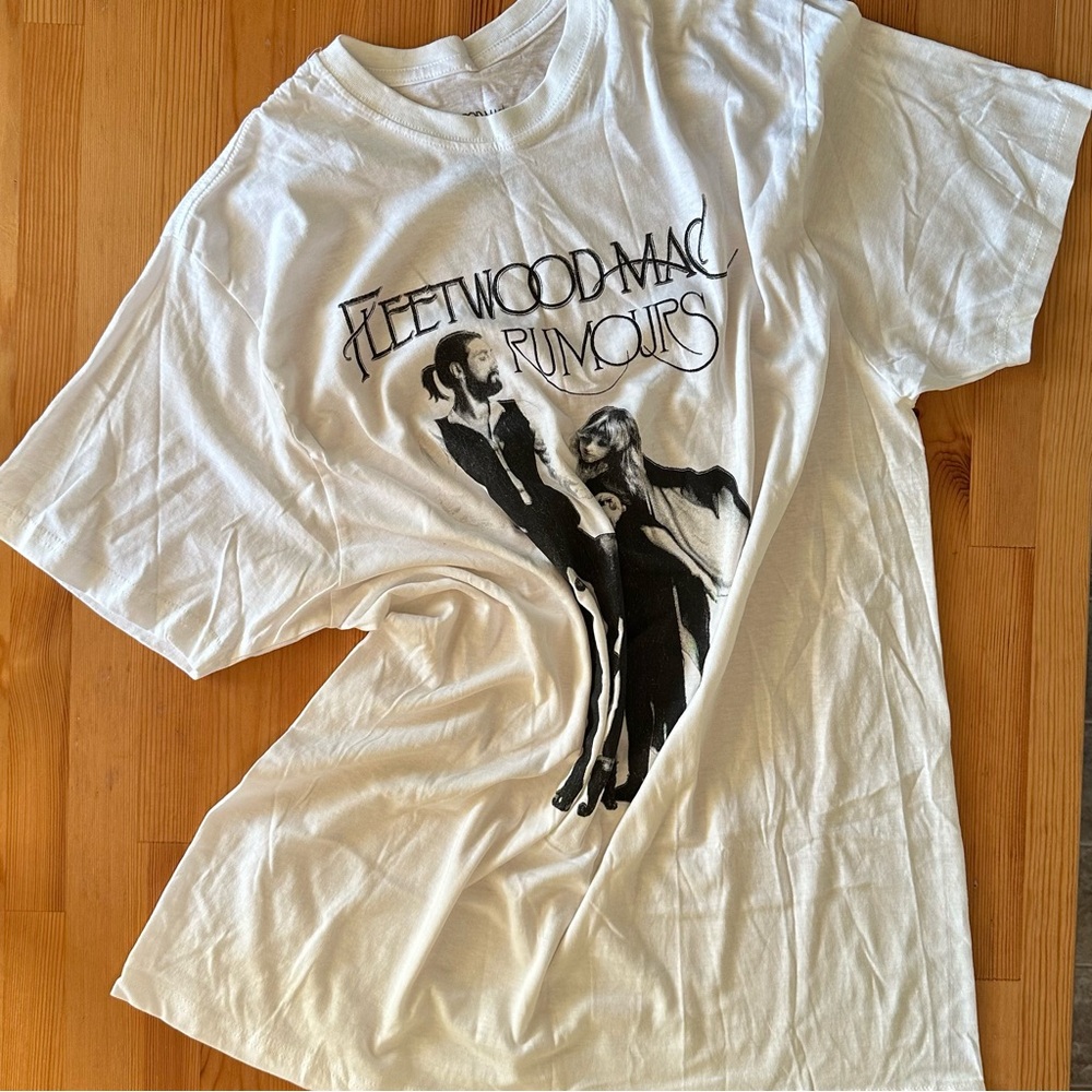 NWT Authentic Fleetwood Mac Rumours Graphic Band Tee Shirt